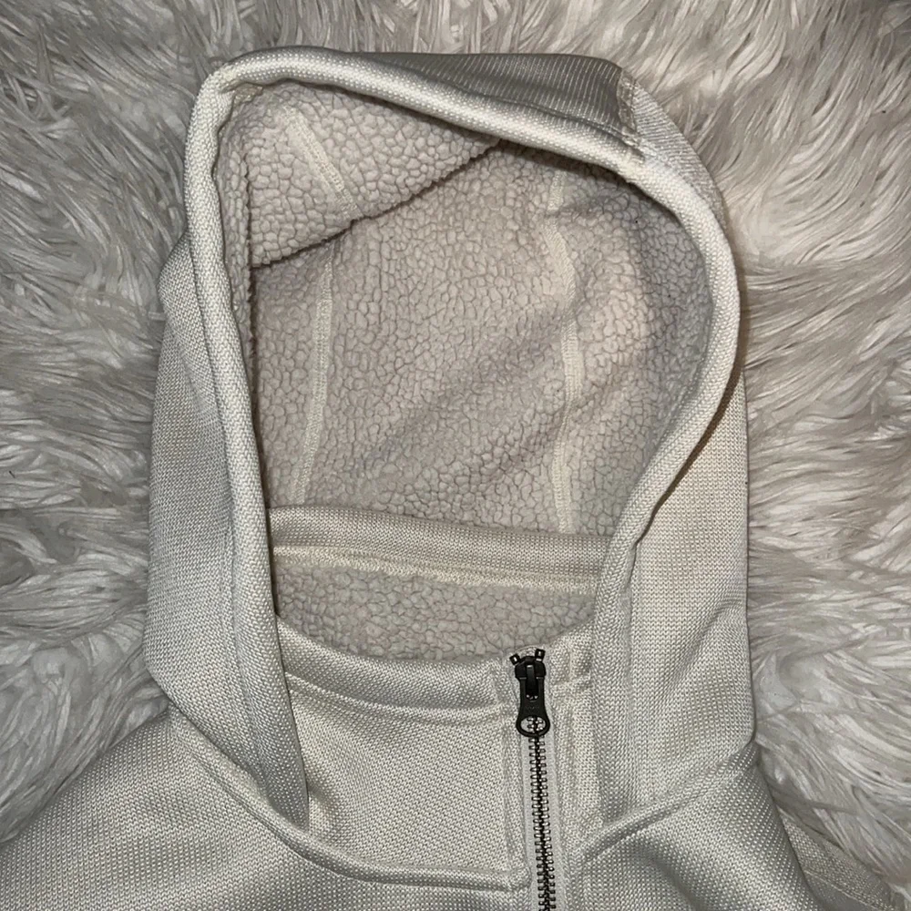 Stylish Women's Marmot Hoody